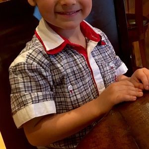 Boys Ferrari official shirt 5/6T